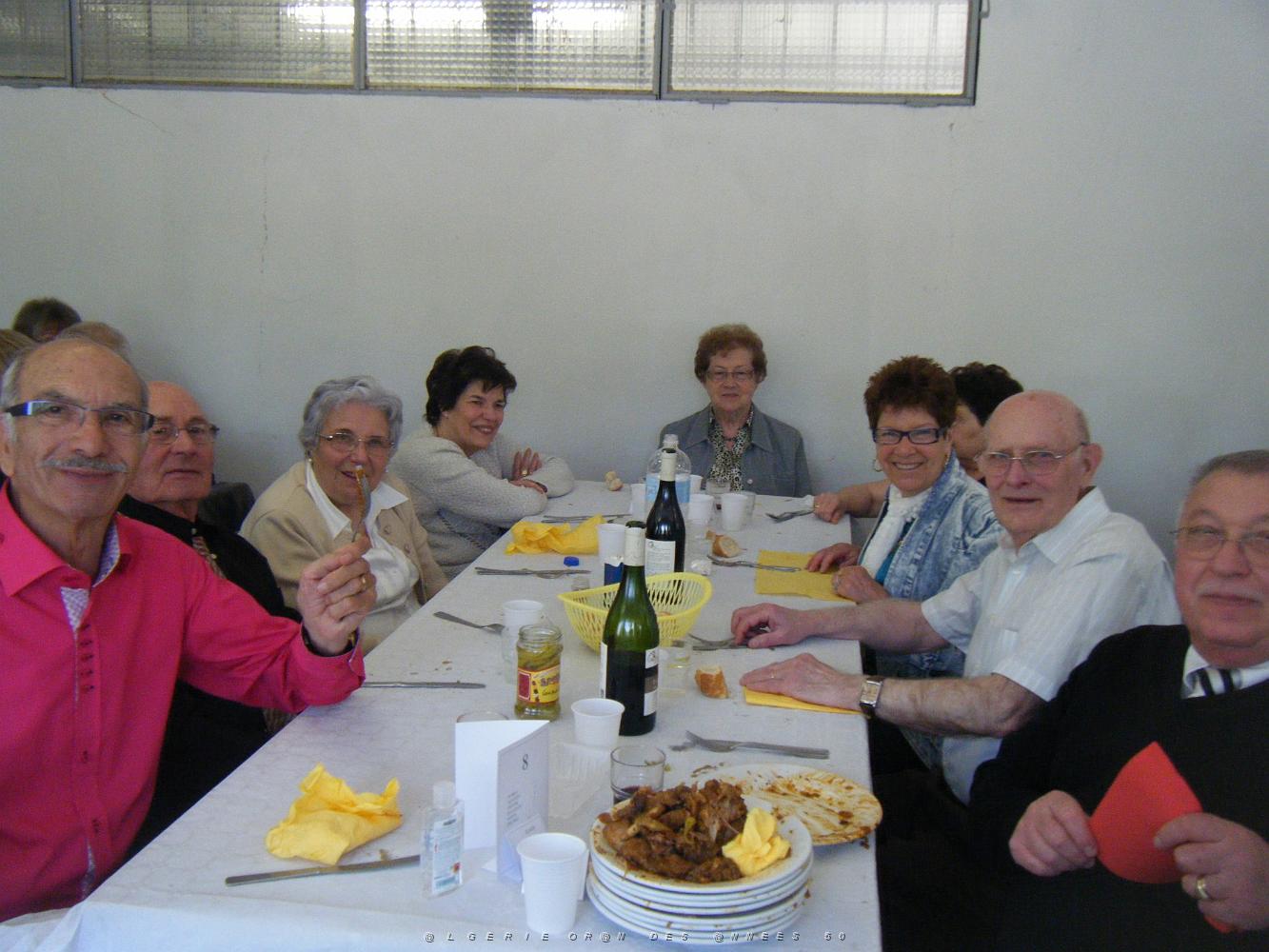 NIMES 2011 17 AVRIL LA FEDERATION DES RAPATRIES DE ST PRIEST A SANTA CRUZ    (63).jpg